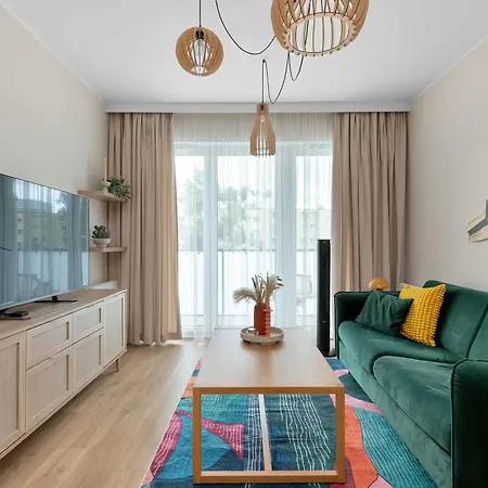 Comfortable With Parking Close To The By Renters דירה *