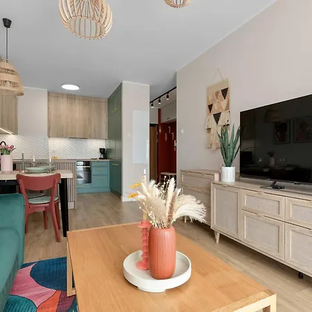 Comfortable With Parking Close To The By Renters דירה גדנסק